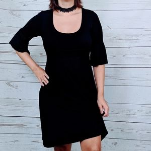 EUC ~ TAMMY MARS Empire Waist Bell Sleeve Dress